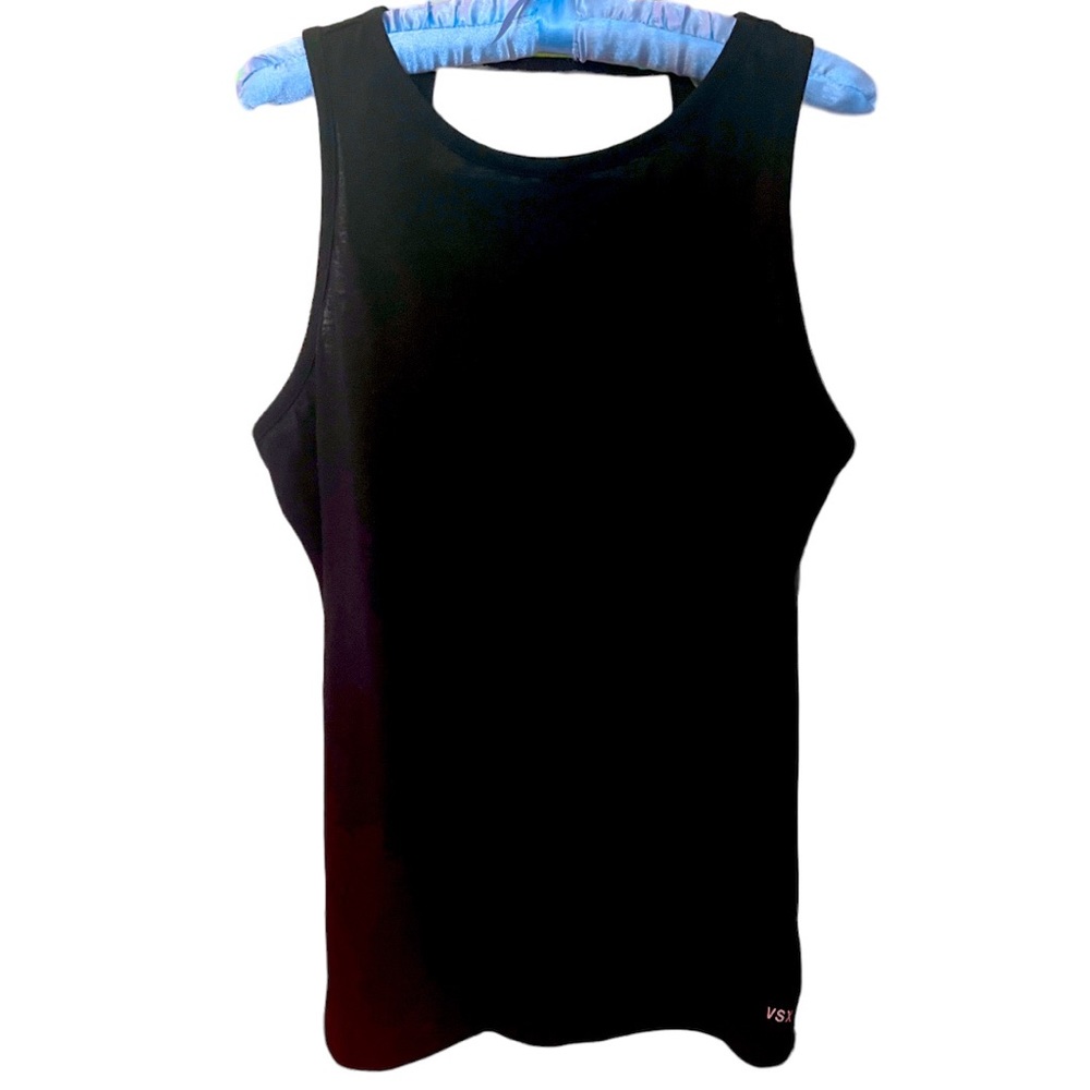 Victoria’s Secret Sport Black Tank Top with a Cutout Back Style